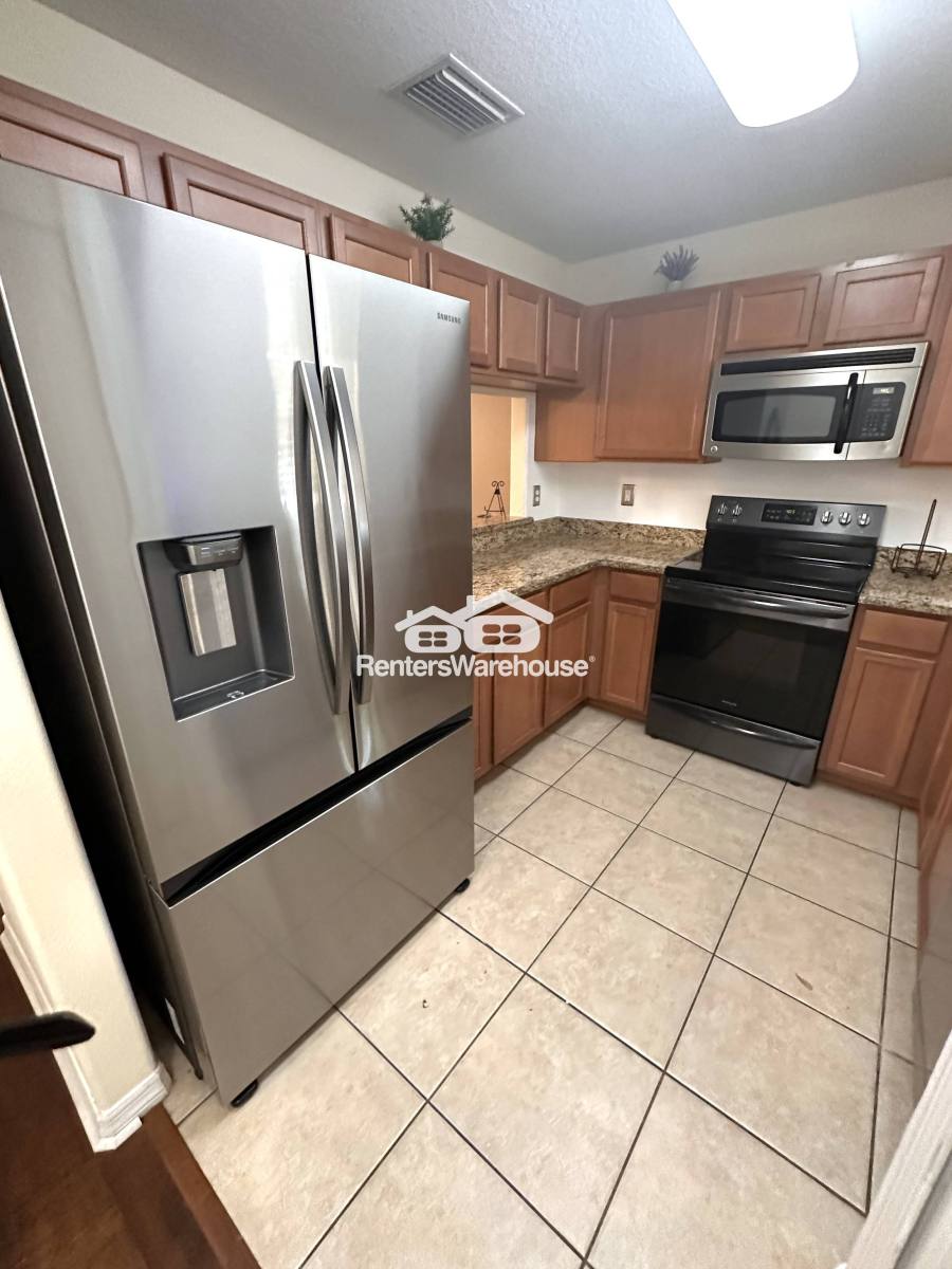 Townhouse for rent at 10943 Keys Gate Dr, Riverview, FL 33579