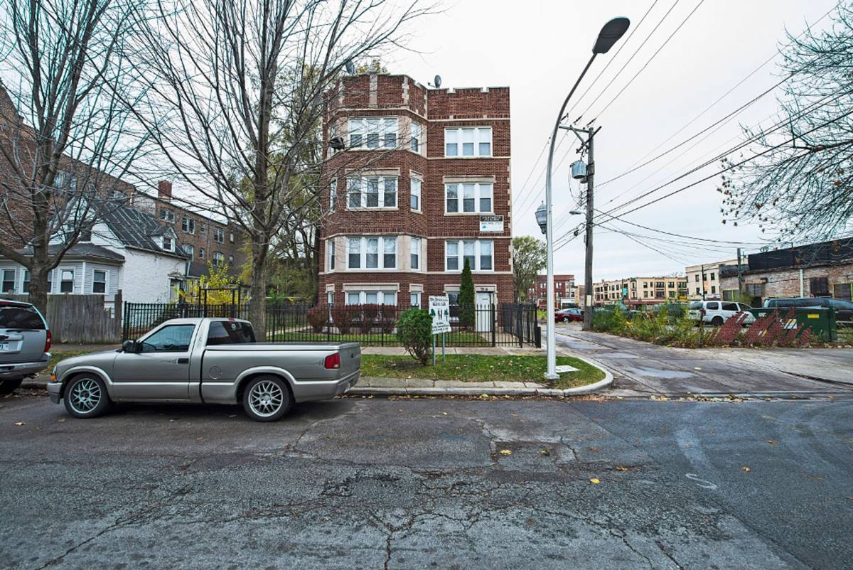 Apartment for rent at 7914-16 S Kingston Ave, Chicago, IL 60617