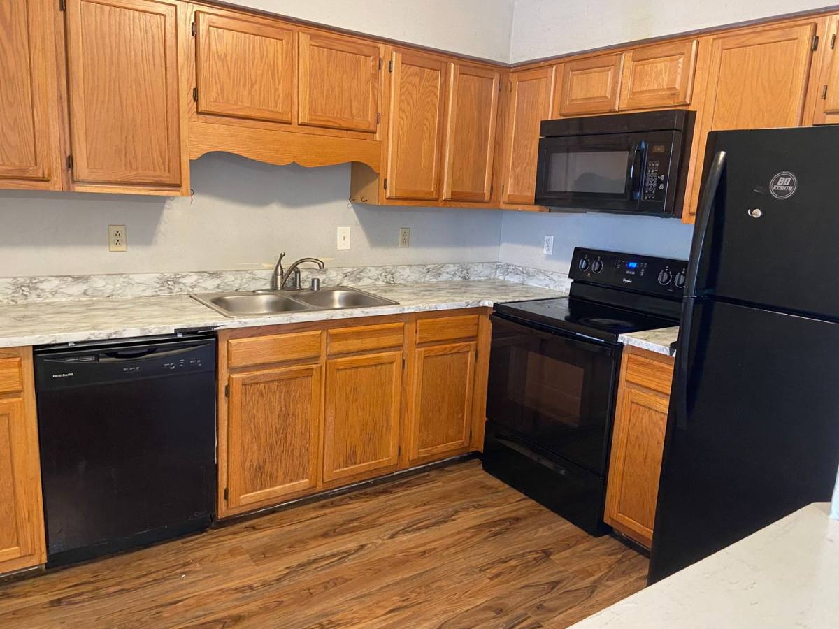 Apartment for rent at 1612 Westen Ave, Bowling Green, KY 42104