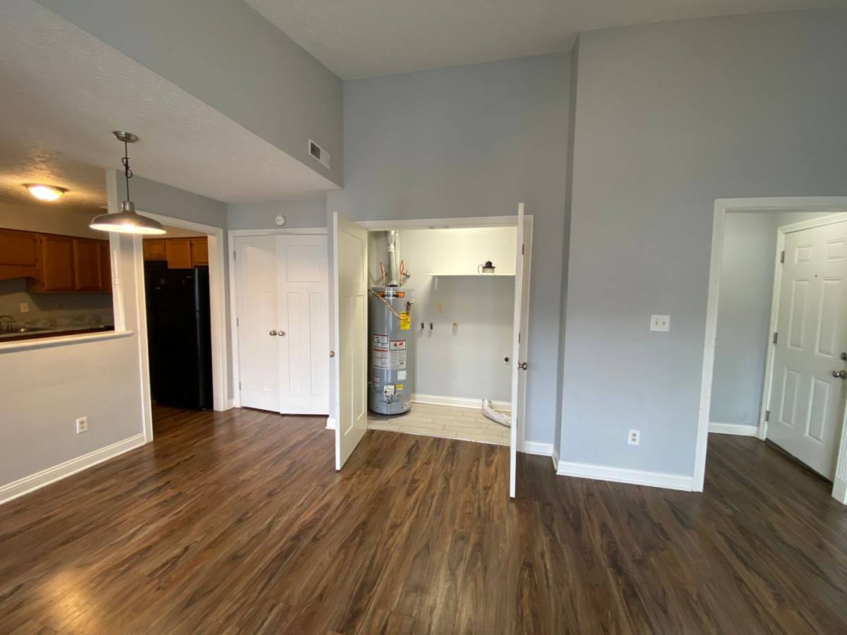 Apartment for rent at 1612 Westen Ave, Bowling Green, KY 42104