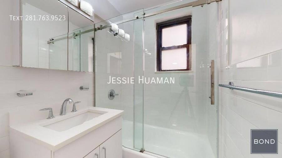 Apartment for rent at 96 Fifth Ave #J, New York, NY 10011