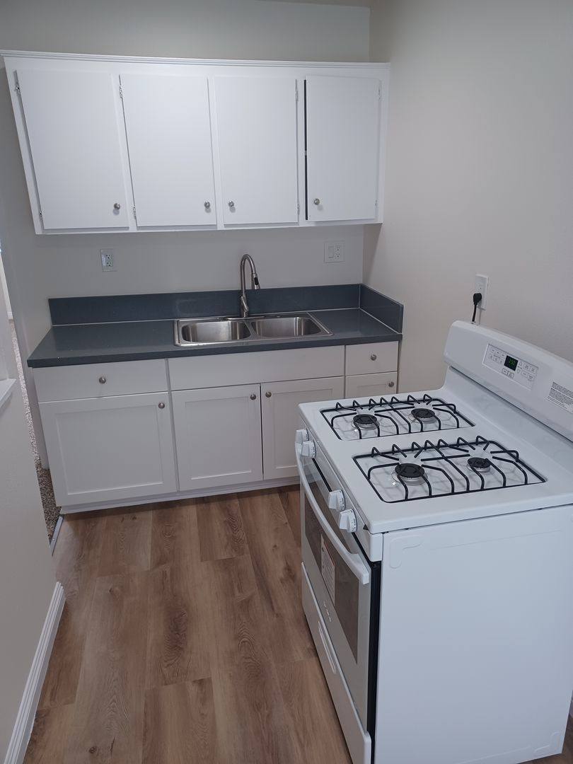 Apartment for rent at 12531-12541 Morningside Ave, Garden Grove, CA 92843