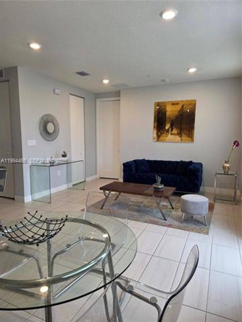 Apartment for rent at 10222 NW 64th Way, Miami, FL 33178