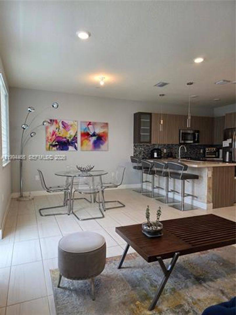 Apartment for rent at 10222 NW 64th Way, Miami, FL 33178