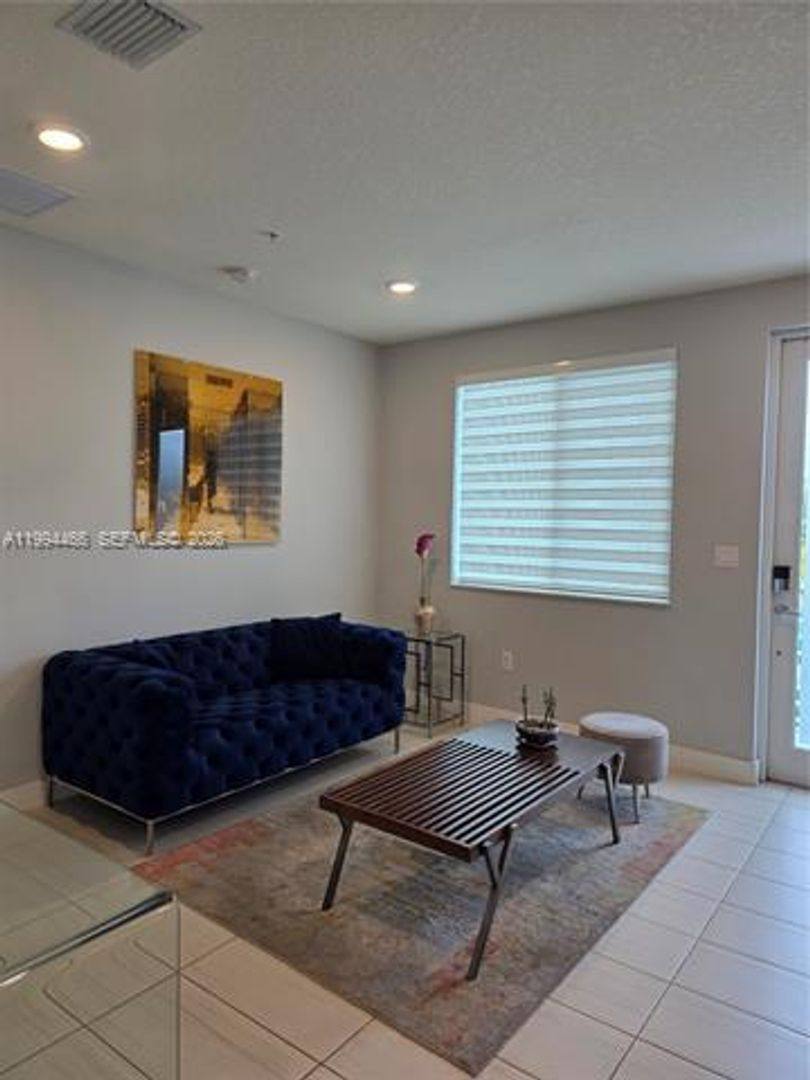 Apartment for rent at 10222 NW 64th Way, Miami, FL 33178