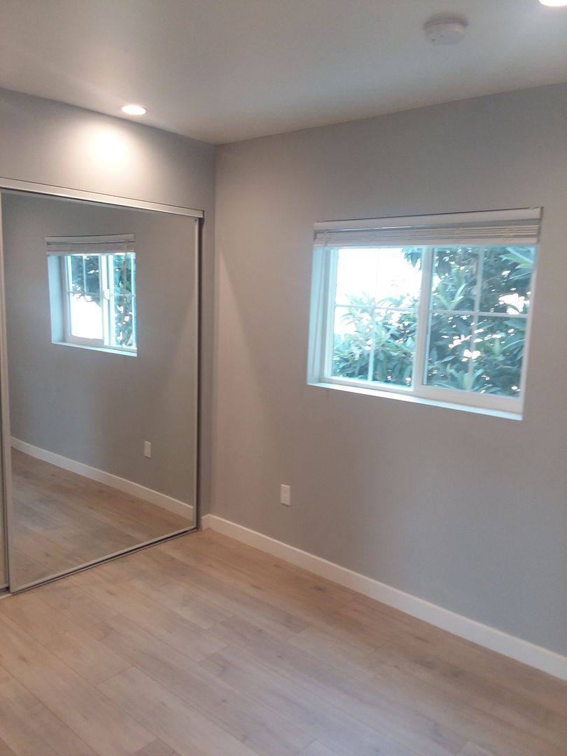 Apartment for rent at 3109 Estara Ave, Los Angeles, CA 90065
