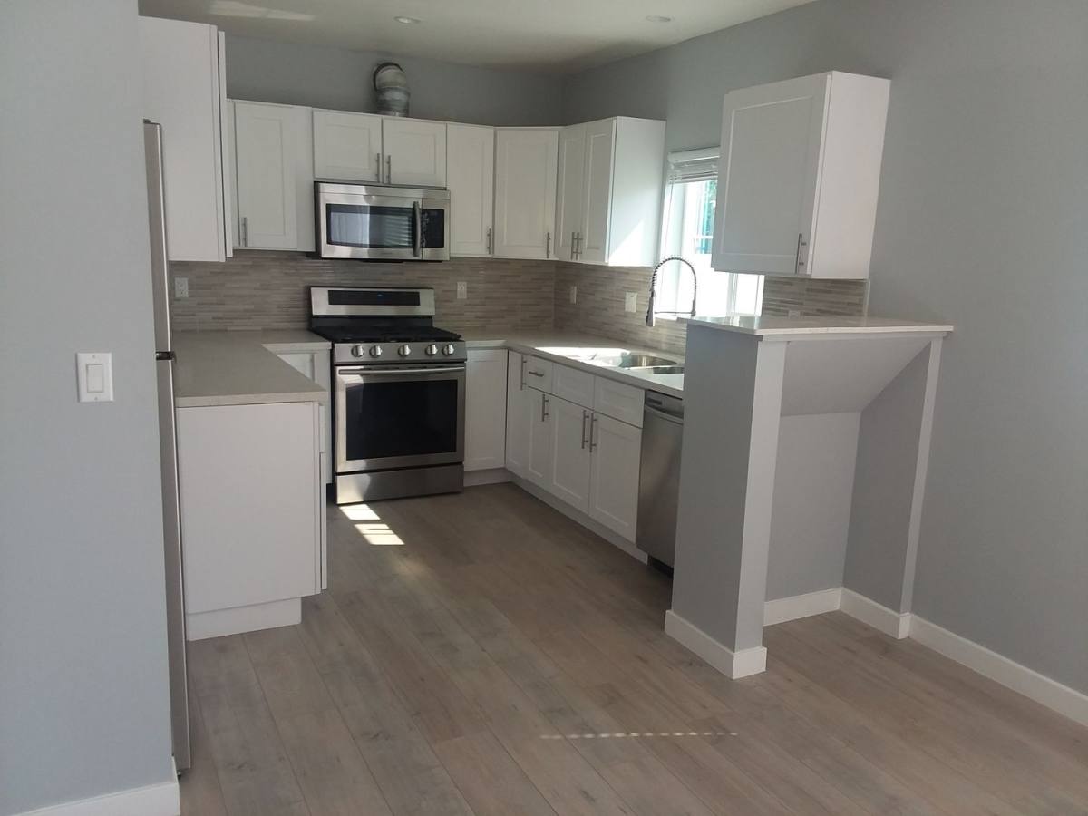 Apartment for rent at 3109 Estara Ave, Los Angeles, CA 90065