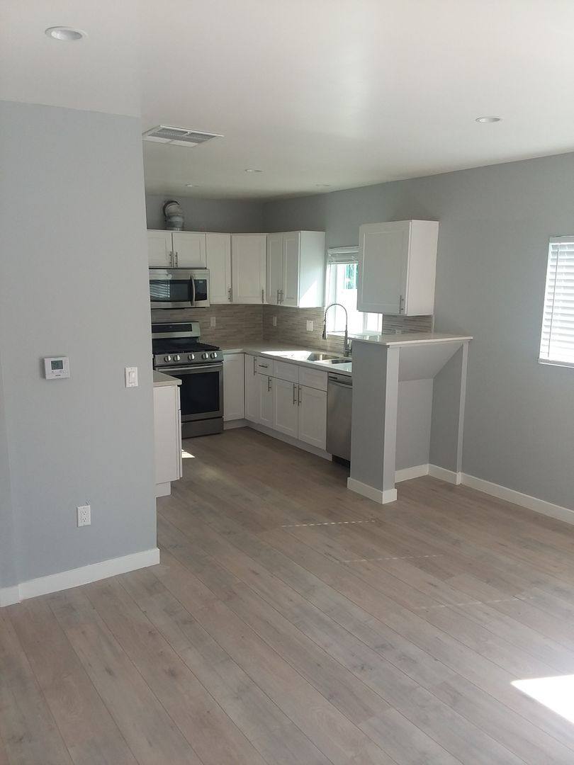 Apartment for rent at 3109 Estara Ave, Los Angeles, CA 90065
