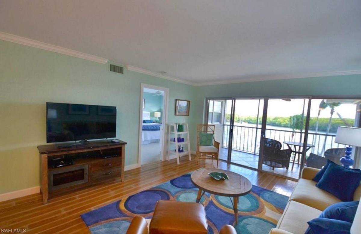 Condo for rent at 307 Goodlette Rd S, Naples, FL 34102