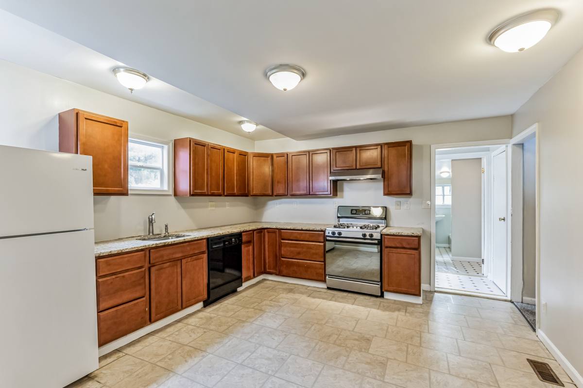 Apartment for rent at 123 Main St, Hellertown, PA 18055