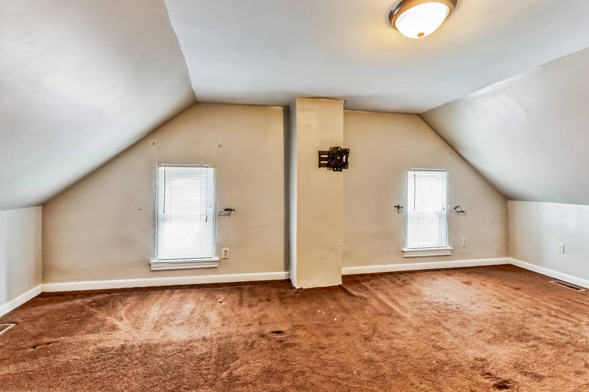 Apartment for rent at 123 Main St, Hellertown, PA 18055