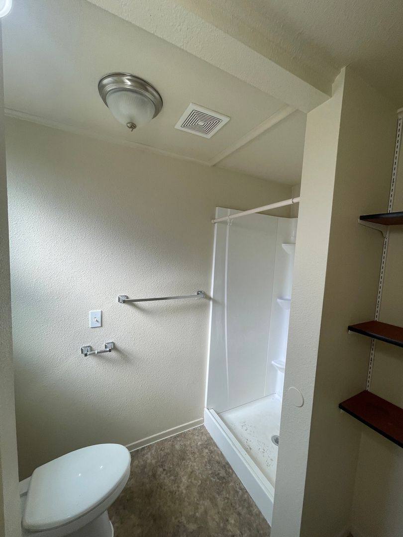 Apartment for rent at 7475 E Grant St, Lebanon, OR 97355