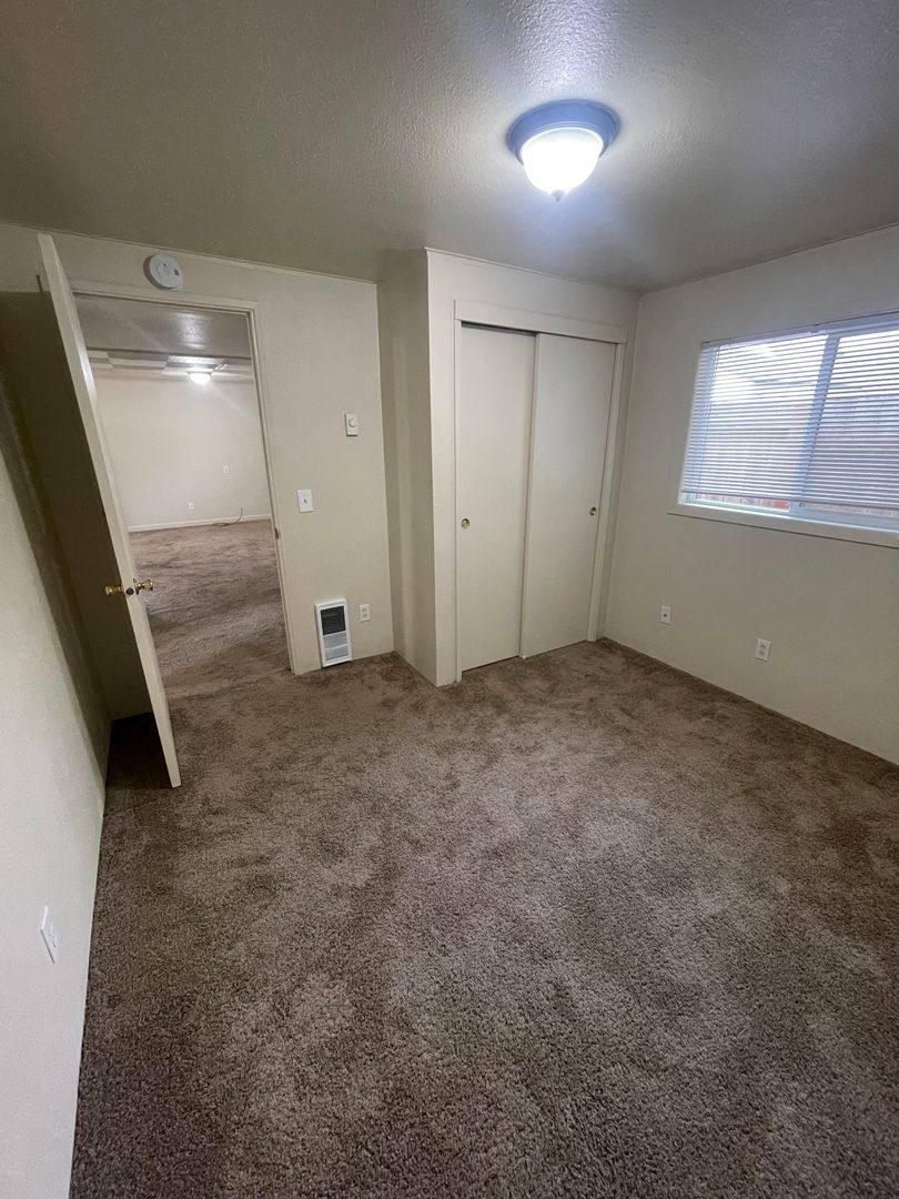 Apartment for rent at 7475 E Grant St, Lebanon, OR 97355