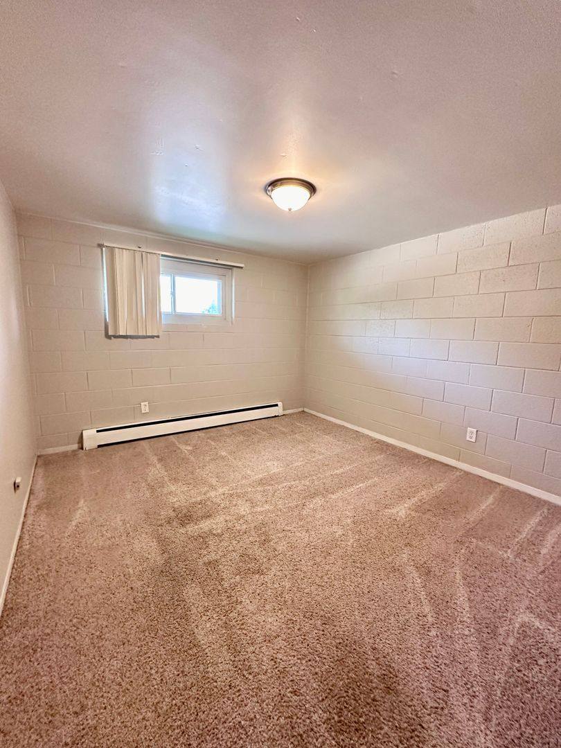 Apartment for rent at 1100 8th Ave NW, Valley City, ND 58072