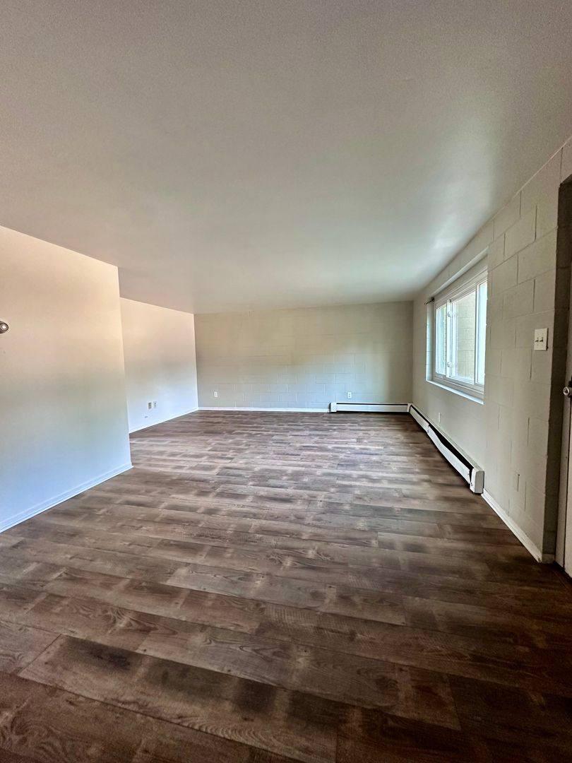 Apartment for rent at 1100 8th Ave NW, Valley City, ND 58072