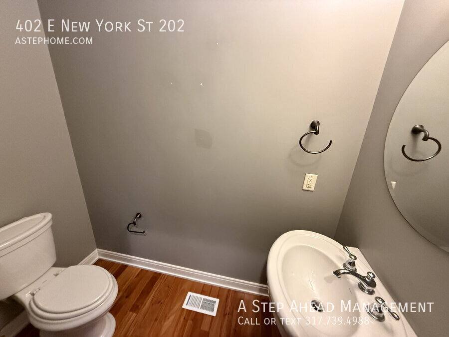 Apartment for rent at 402 E New York St #202, Indianapolis, IN 46202