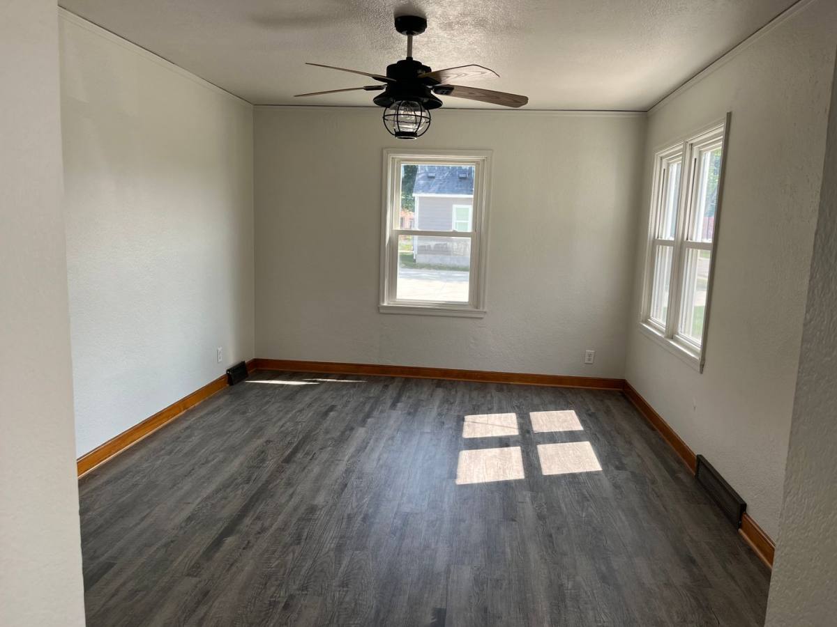 Townhouse for rent at 7003 Madison Ave, Urbandale, IA 50322