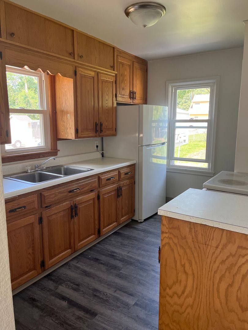 Townhouse for rent at 7003 Madison Ave, Urbandale, IA 50322