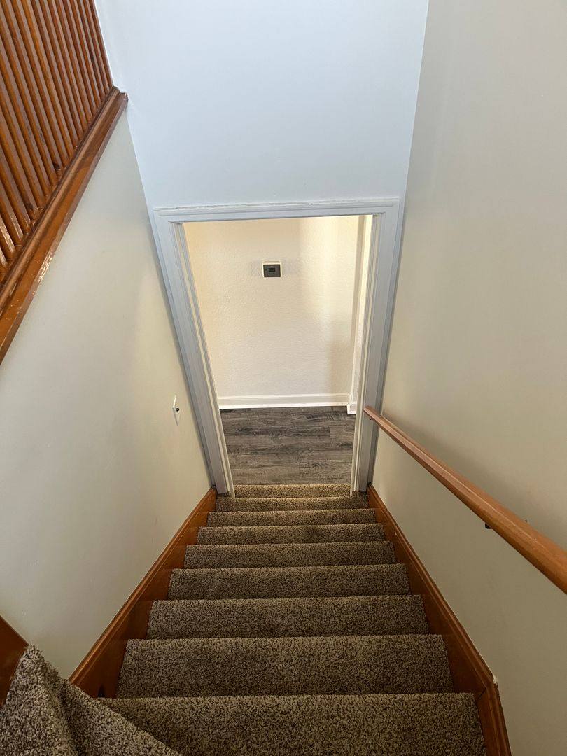 Townhouse for rent at 7003 Madison Ave, Urbandale, IA 50322