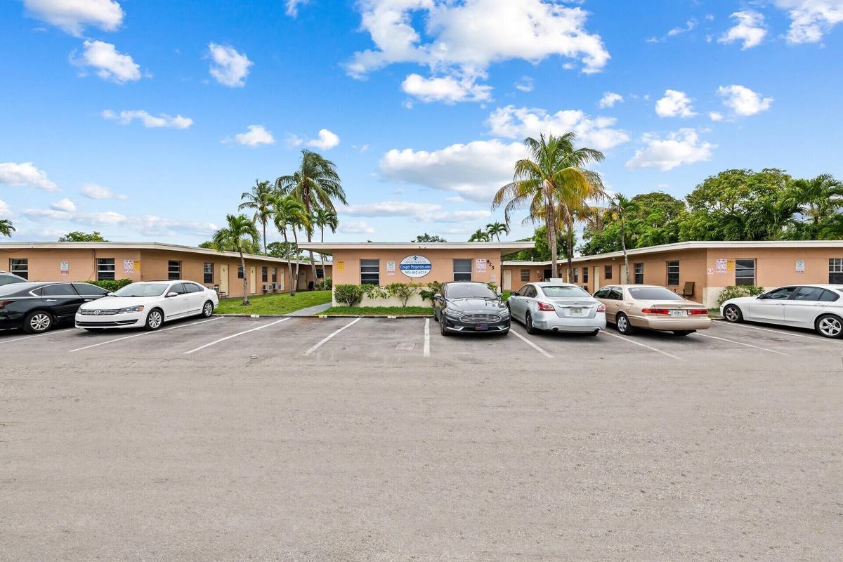 Apartment for rent at 825 SW 10th Terrace #16, Fort Lauderdale, FL 33315