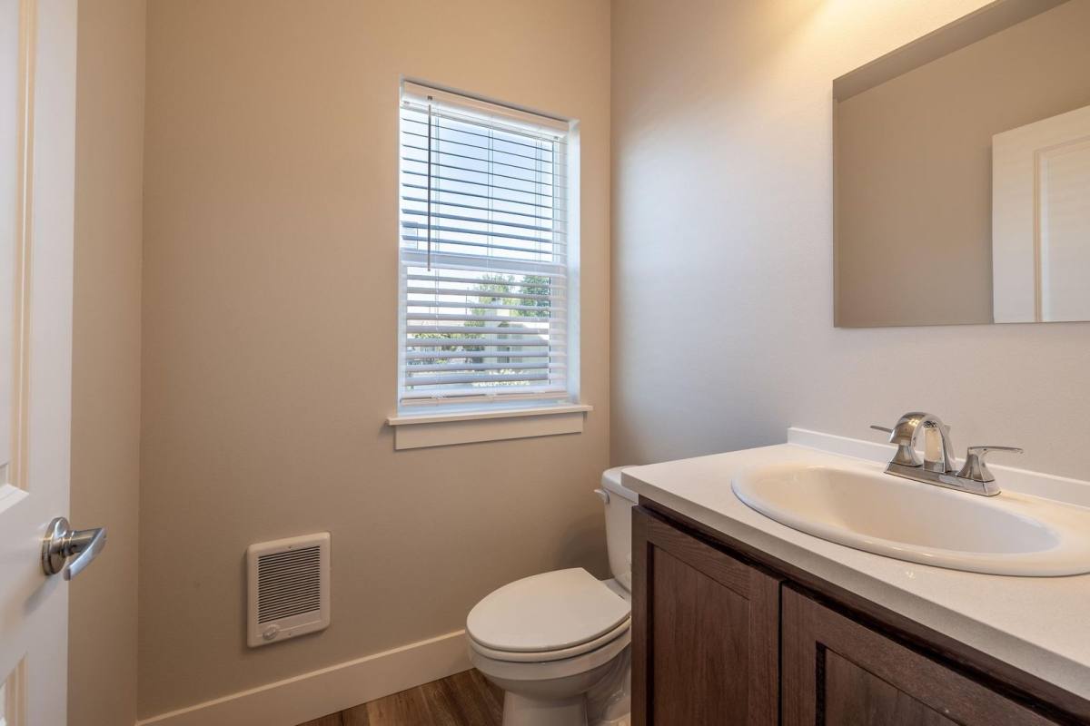 Townhouse for rent at 1013 & 1015 Fifth St, Wenatchee, WA 98801