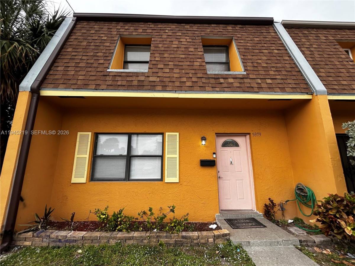 Townhouse for rent at 5979 NW 29th Place, Fort Lauderdale, FL 33313