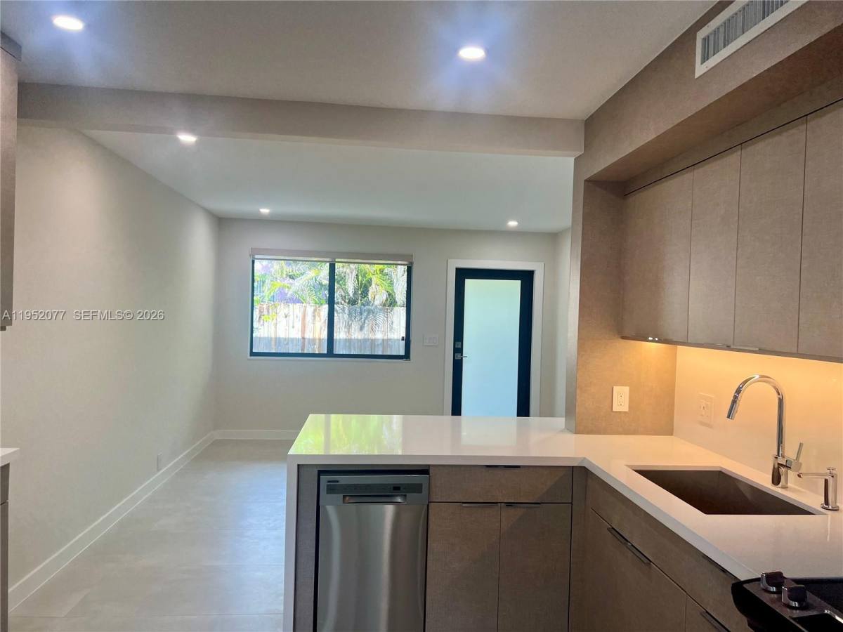 Apartment for rent at 3532 Thomas Ave, Miami, FL 33133