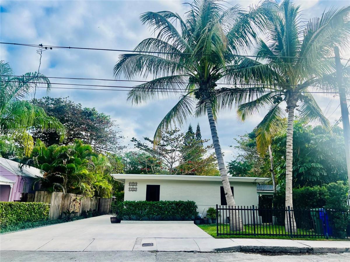 Apartment for rent at 3532 Thomas Ave, Miami, FL 33133