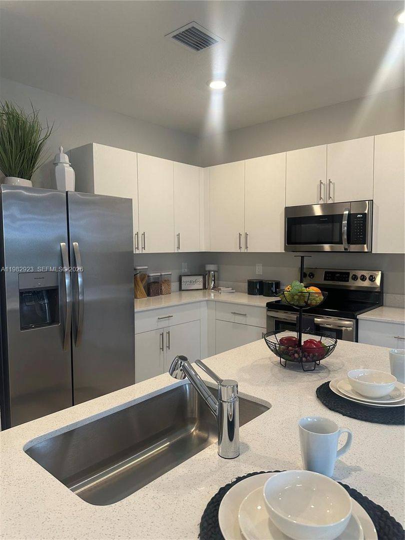 Townhouse for rent at 11883 NW 47 Manor, Pompano Beach, FL 33076