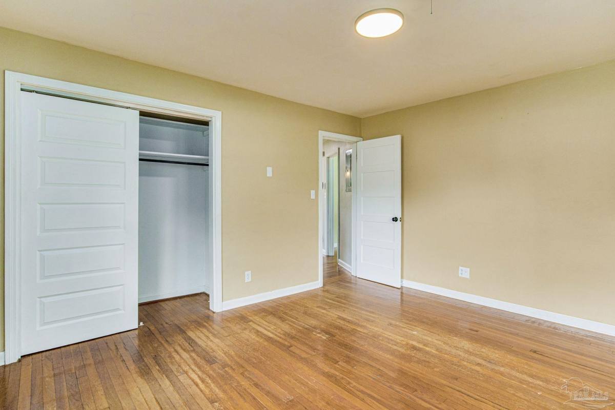 Apartment for rent at 2033 E Bobe St, Pensacola, FL 32503