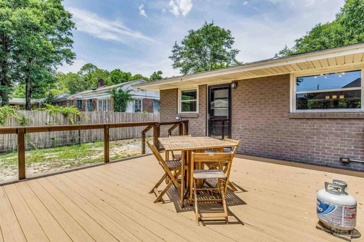 Apartment for rent at 2033 E Bobe St, Pensacola, FL 32503