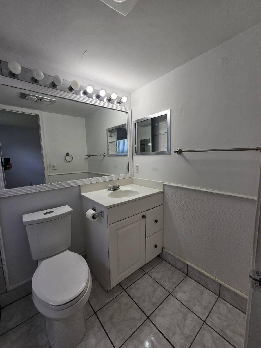 Apartment for rent at 105 Windsor E #105, West Palm Beach, FL 33417