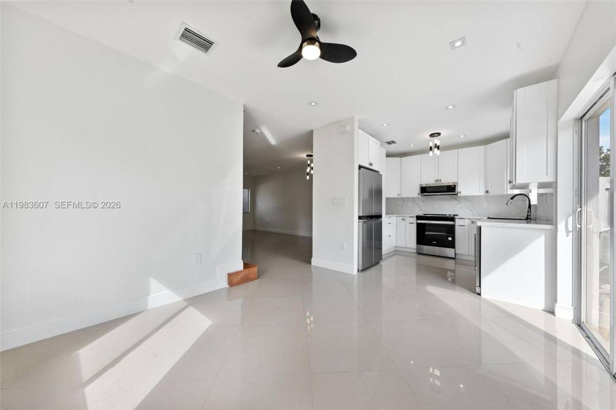 Townhouse for rent at 2897 SW 129th Way, Hollywood, FL 33027