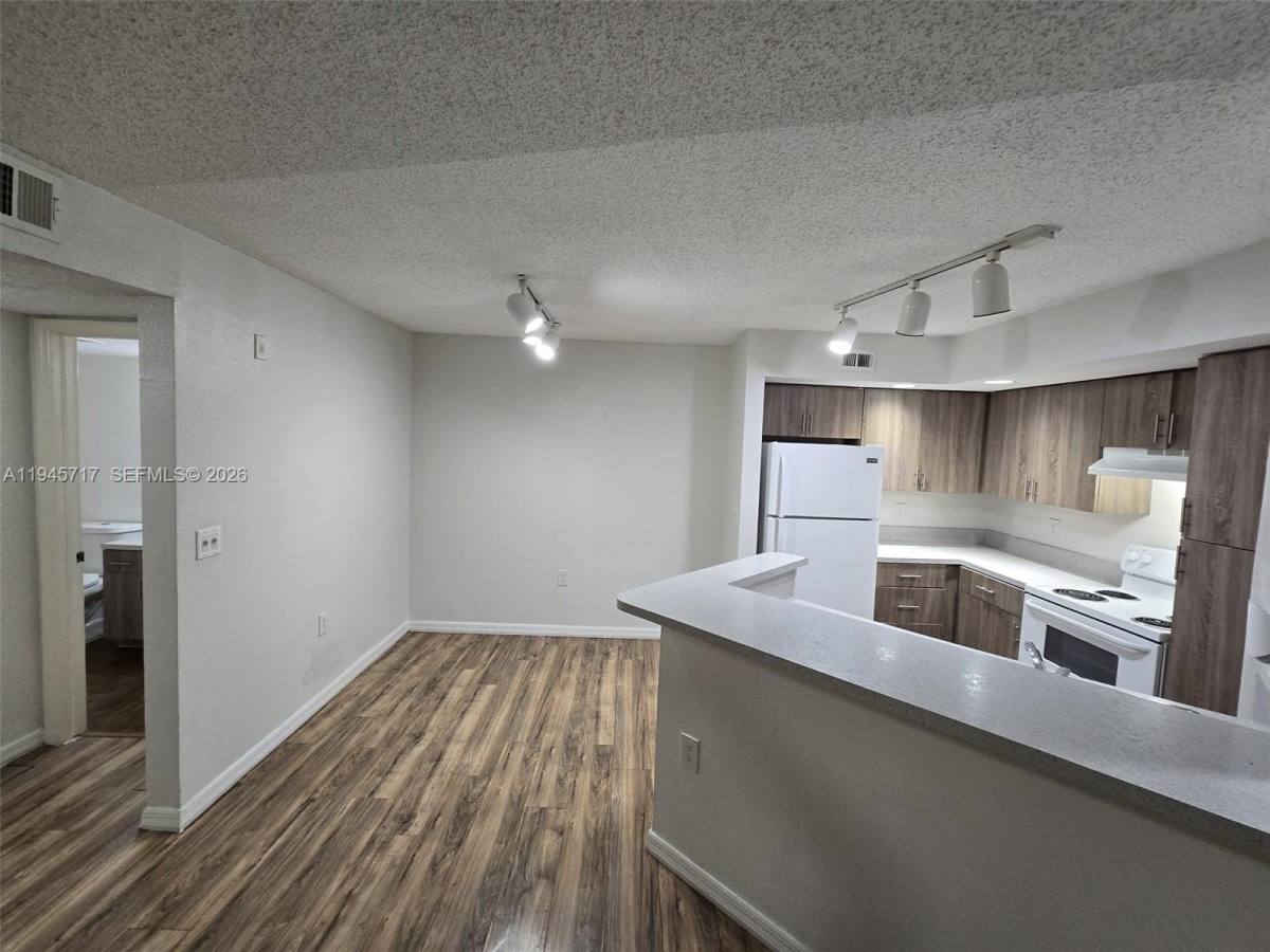 Apartment for rent at 12730 Vista Isles Dr #815, Fort Lauderdale, FL 33325
