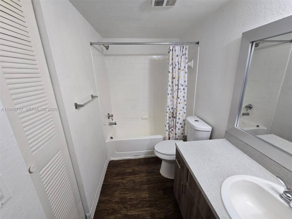 Apartment for rent at 12730 Vista Isles Dr #815, Fort Lauderdale, FL 33325