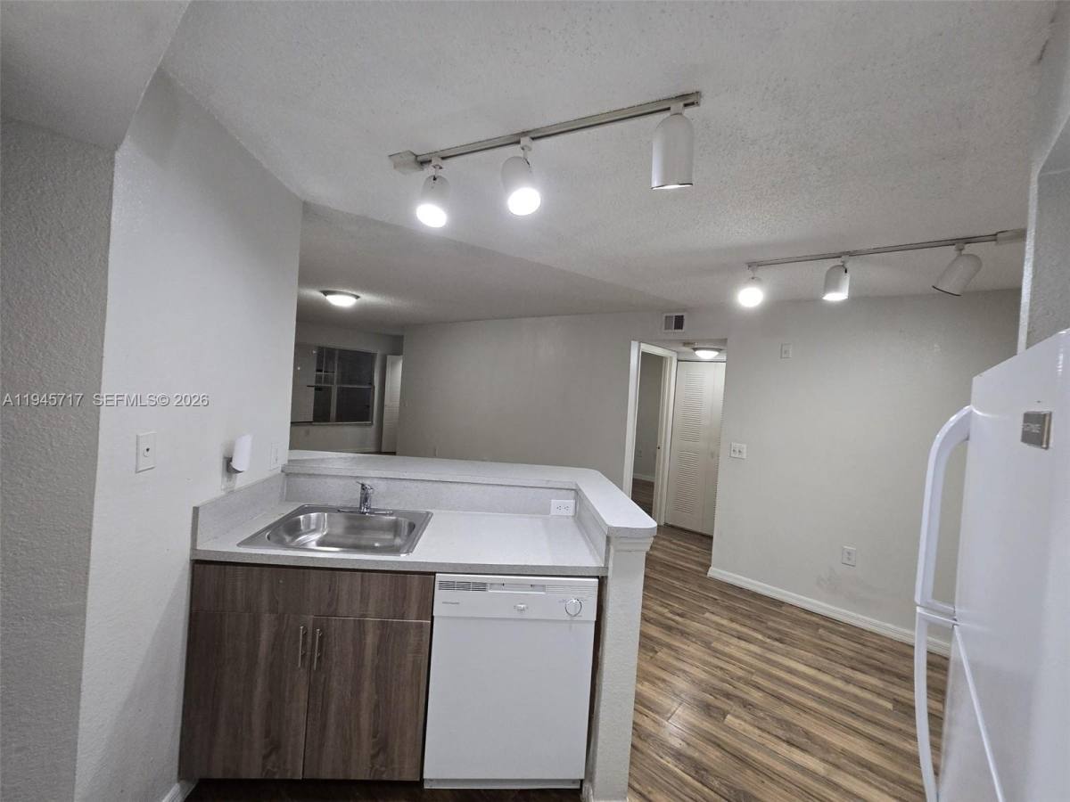 Apartment for rent at 12730 Vista Isles Dr #815, Fort Lauderdale, FL 33325