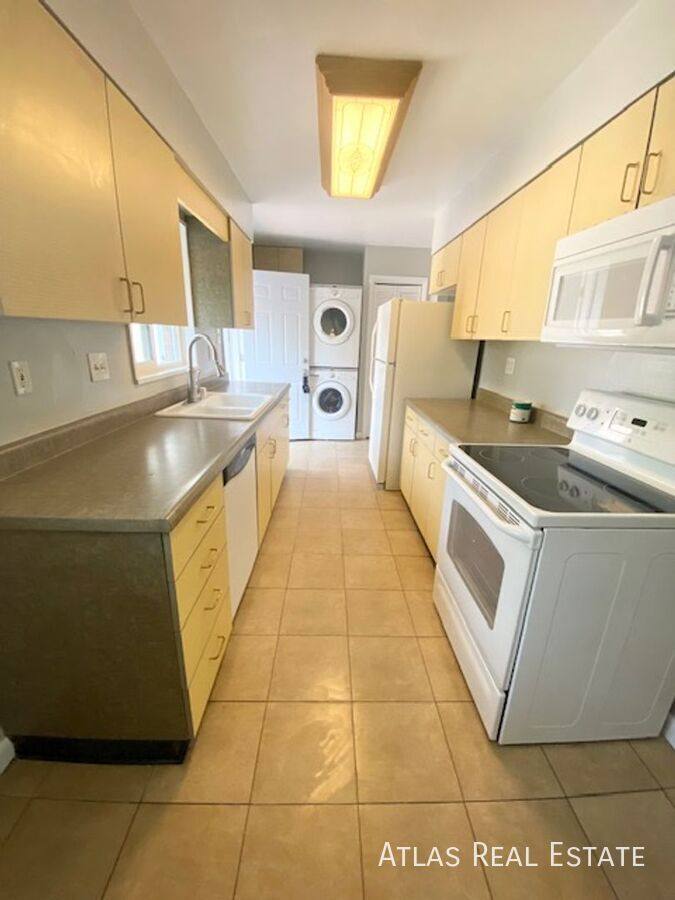 Apartment for rent at 124 W Cheyenne Rd, Colorado Springs, CO 80906