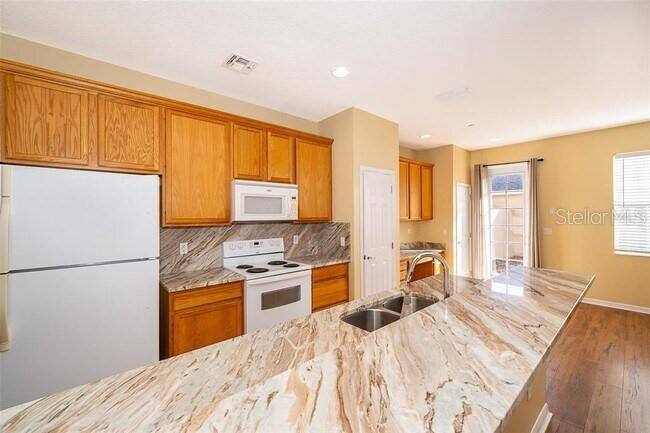 Townhouse for rent at 9615 Fenrose Terrace, Orlando, FL 32827
