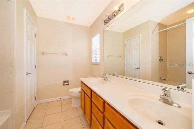 Townhouse for rent at 9615 Fenrose Terrace, Orlando, FL 32827