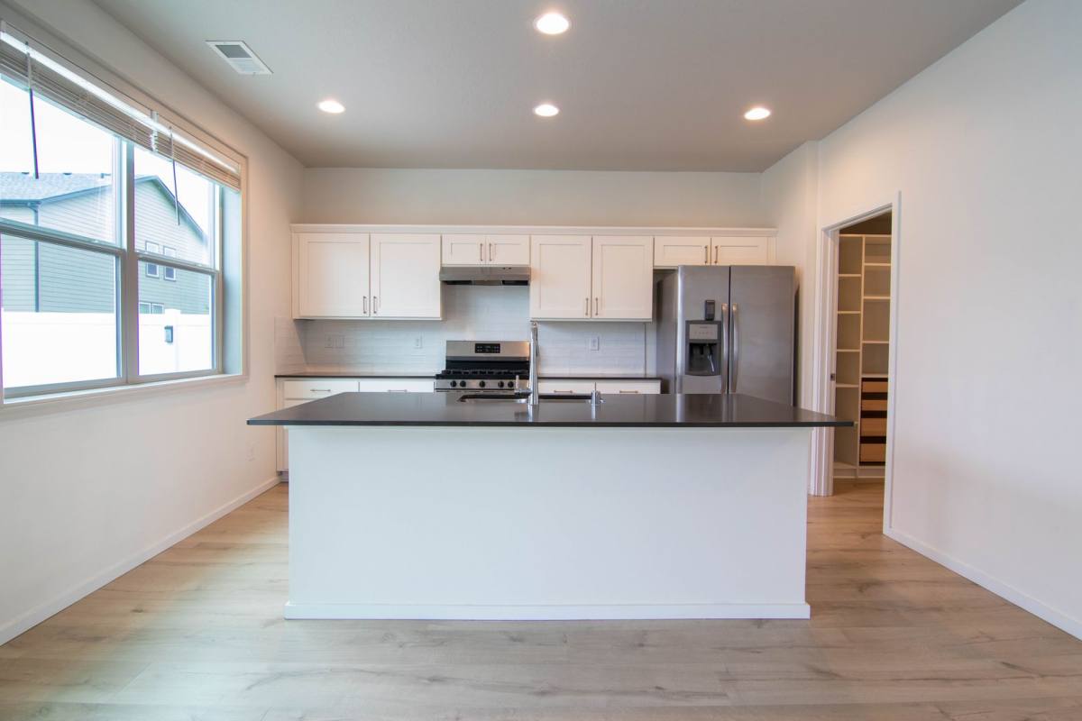 House for rent at 8006 S Fruitvale Lane, Cheney, WA 99004