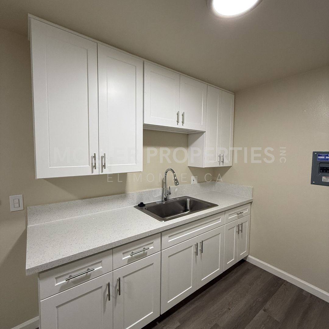 Apartment for rent at 3229 Baldwin Park Blvd, Baldwin Park, CA 91706