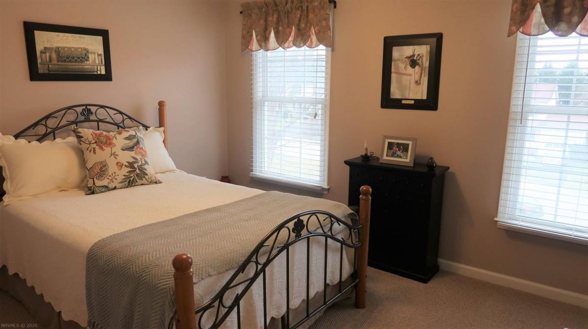 House for rent at 685 Tarrytown Rd, Christiansburg, VA 24073