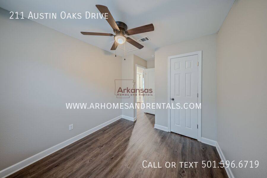 Apartment for rent at 211 Austin Oaks Dr, Austin, AR 72007