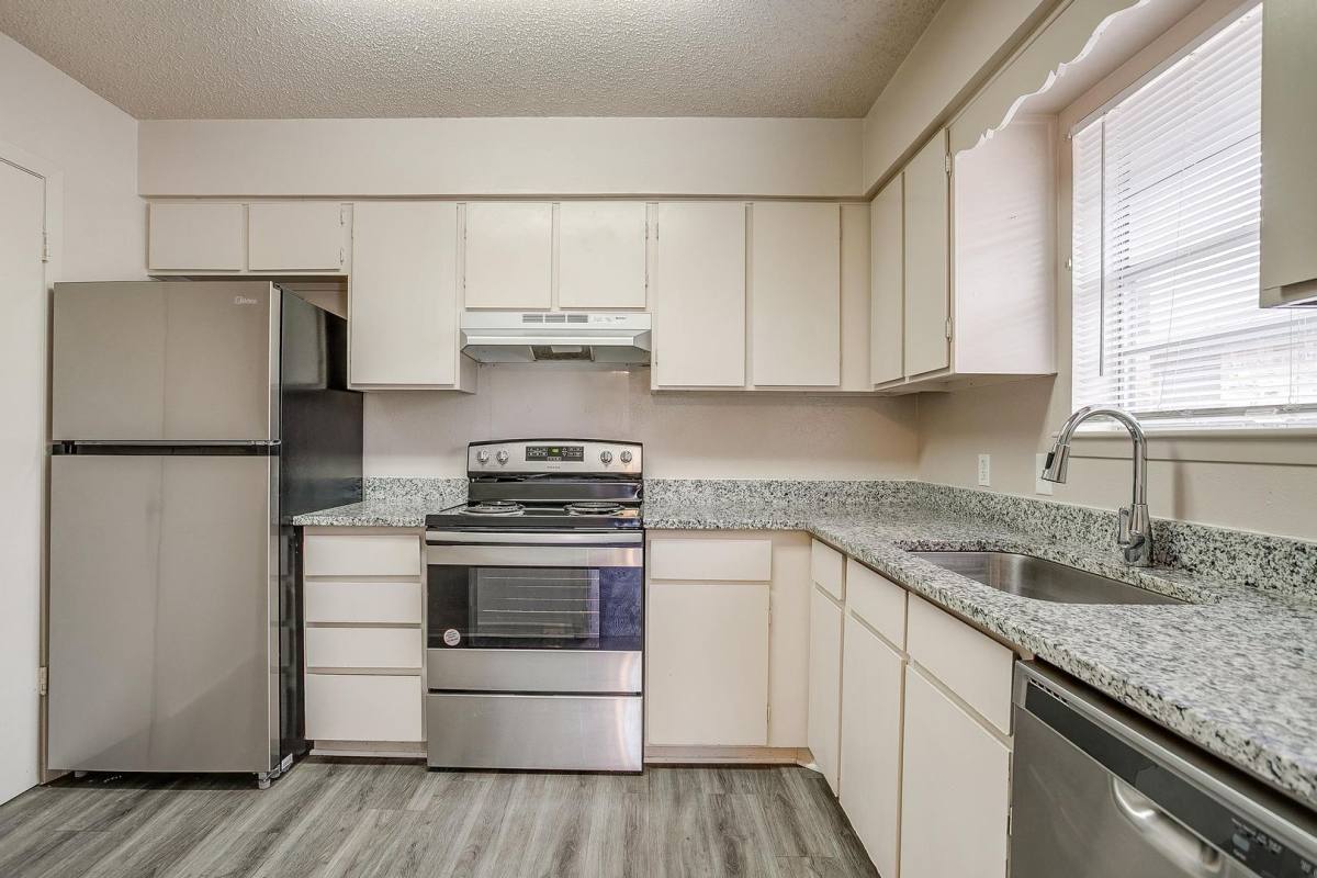 Apartment for rent at 1635 Westridge, Cleburne, TX 76033