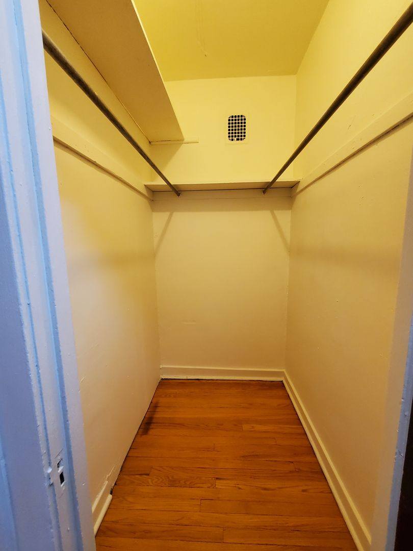 Apartment for rent at 5639 N Magnolia Ave #3E, Chicago, IL 60660