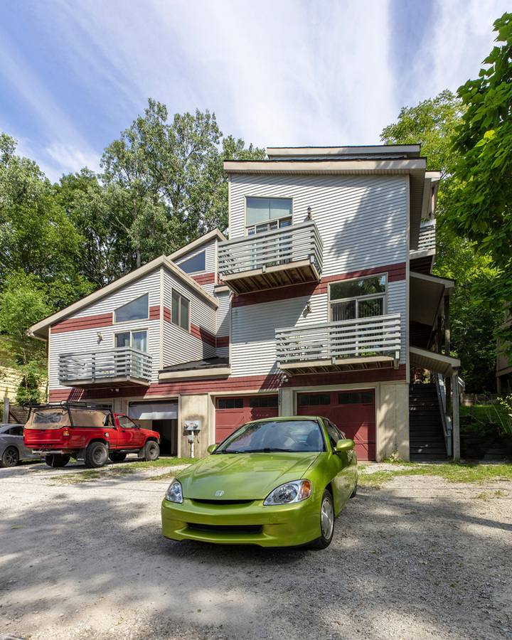 Apartment for rent at 1556A Jones Dr #1, Ann Arbor, MI 48105