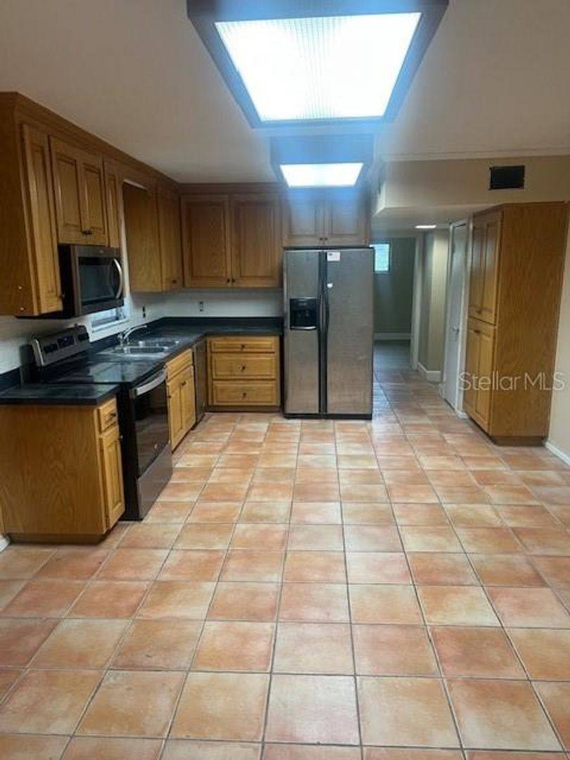 House for rent at 16406 Lake Byrd Dr, Tampa, FL 33618