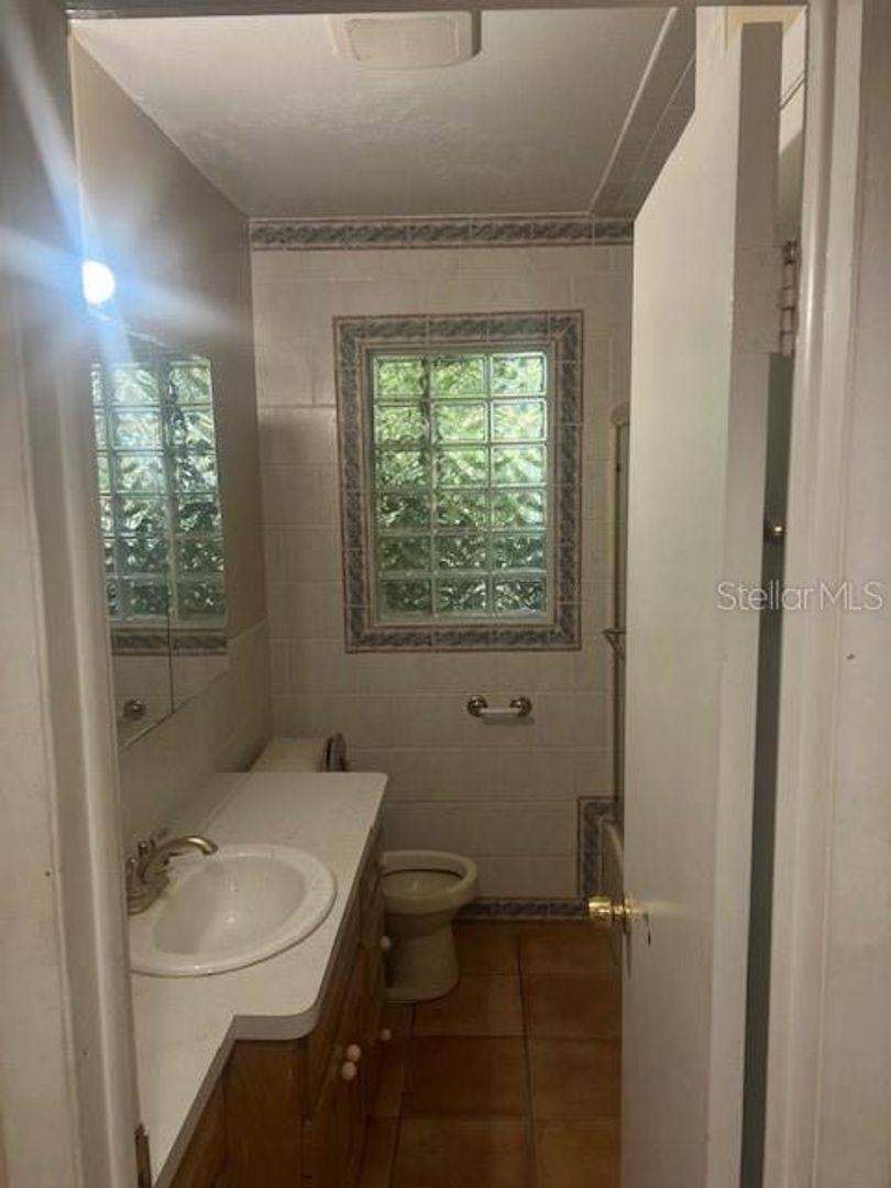 House for rent at 16406 Lake Byrd Dr, Tampa, FL 33618