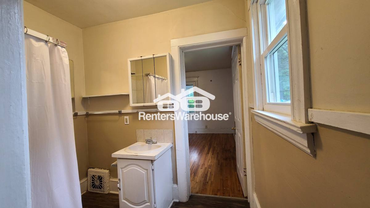 House for rent at 101 S 3rd St, River Falls, WI 54022