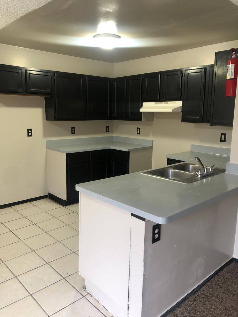 Apartment for rent at 2695 Divot, Columbus, OH 43211